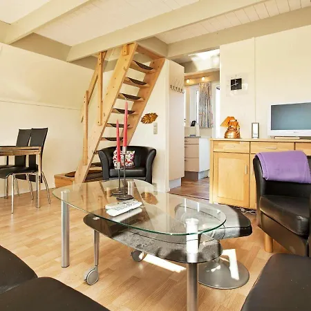 Hébergement de vacances Two-bedroom Holiday In 2 *