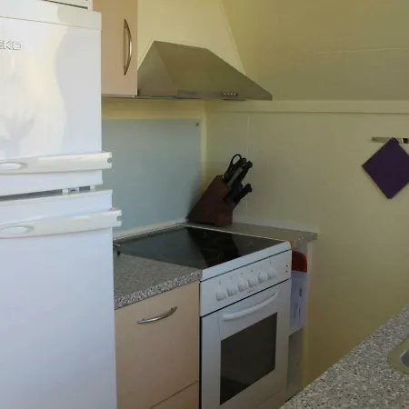 Two-bedroom Holiday In 2 Hébergement de vacances *