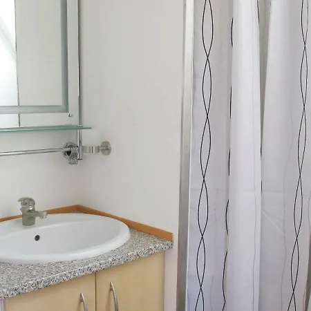 Two-bedroom Holiday In 2 Hébergement de vacances